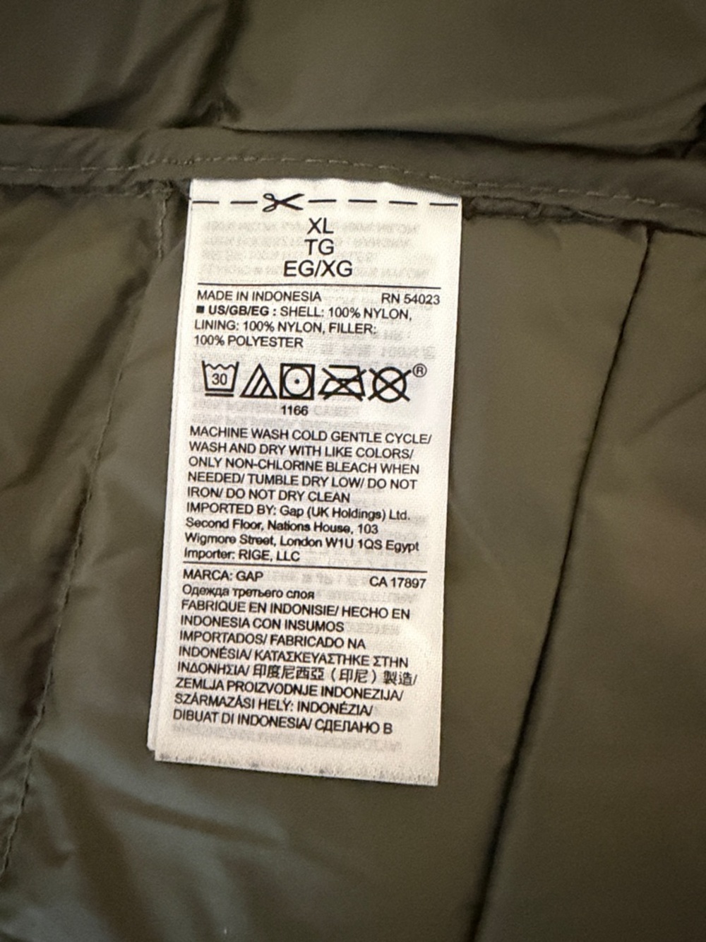 GAP Primaloft Cold Control Lite
Puffer Jacket Size XL EUC - Picture 5 of 8
